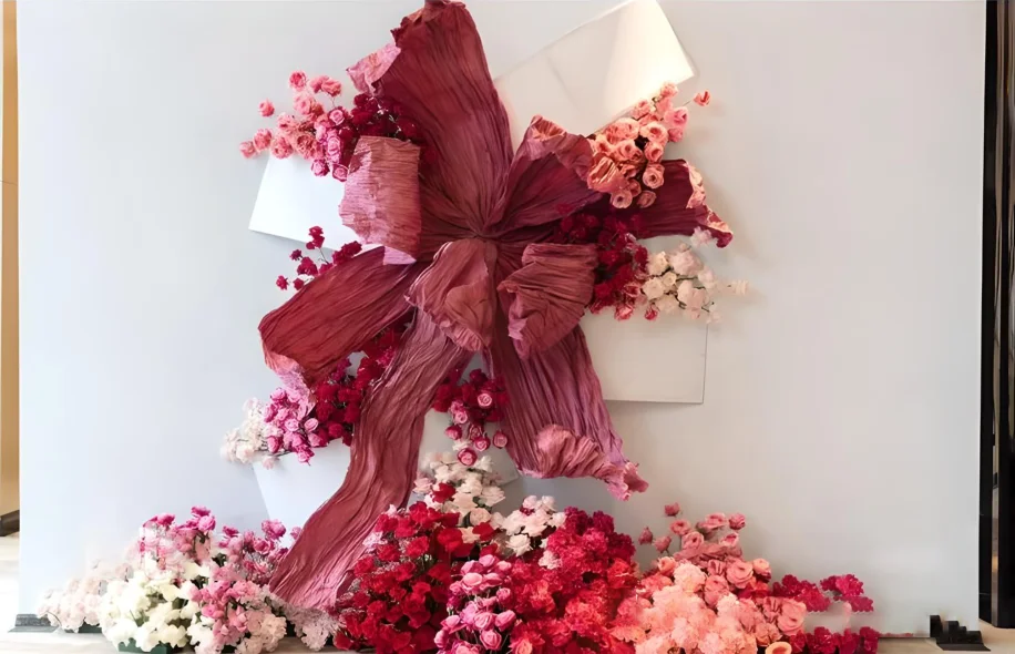 Backdrop đám cưới hoa đỏ