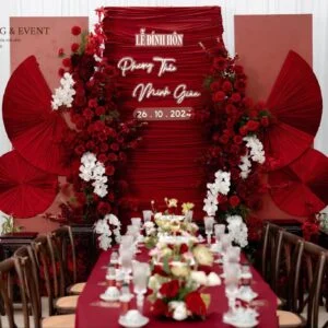 trang trí gia tiên màu đỏ Hà Tĩnh